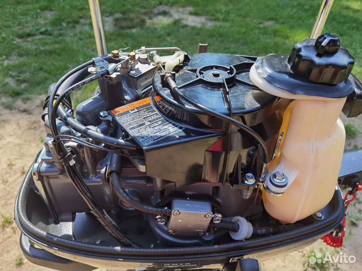 Лодочный мотор 4-х тактный Suzuki df5s