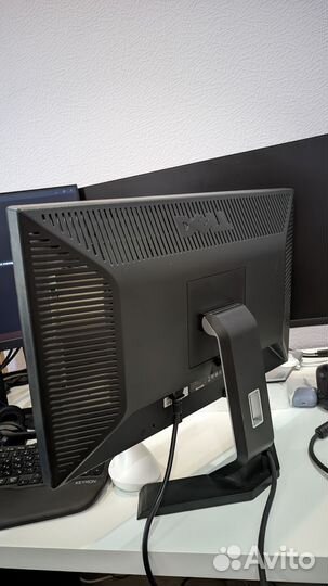 Монитор dell E228WFP 22