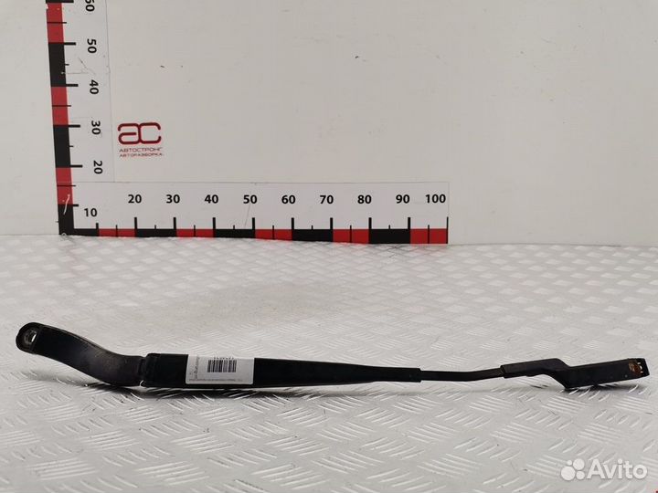 Щеткодержатель (поводок стеклоочистителя, дворник)