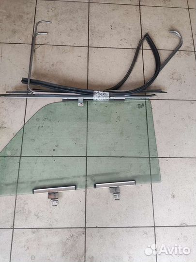 Стекла дверей. Нива Урбан. 21214.2131.21213