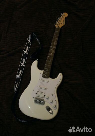 Индонезийский Squier Bullet HSS by Fender