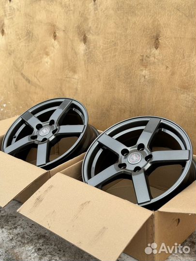 Нoвые Диски r16 5x112 Vossen CV3 графит