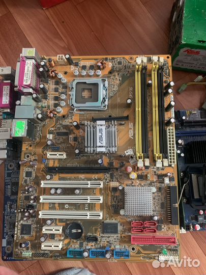 Материнская плата с процессором