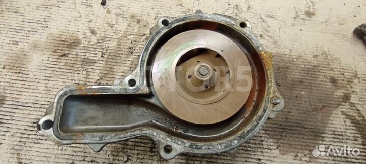 Водяная помпа Renault Magnum 4 2009 20744940