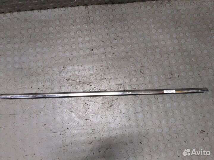 Молдинг стекла Volkswagen Tiguan, 2020