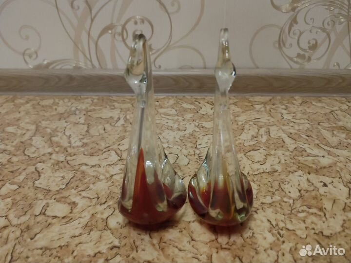 Лебеди из стекла