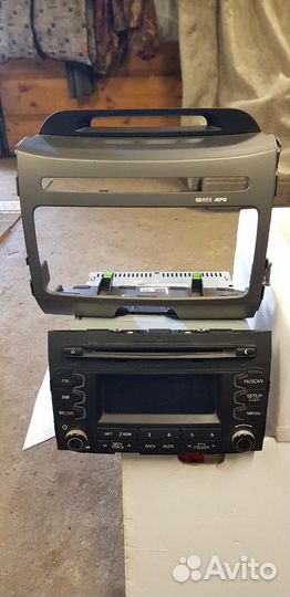 Штатная магнитола на Kia sportage 3