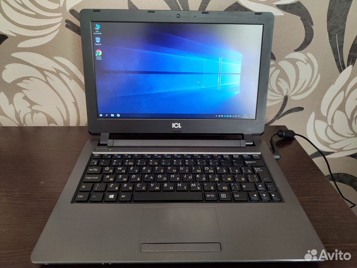 Ноутбук Clevo 4 гб озу, 500 Гб HDD