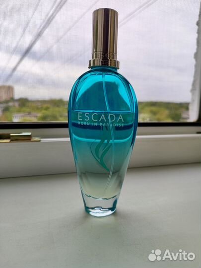 Escada Born in Paradise