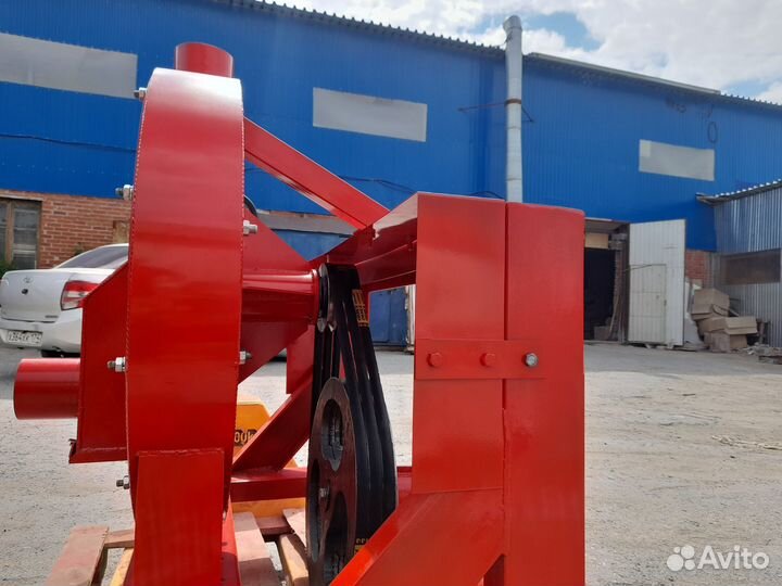 Зернодробилка от вом трактора 