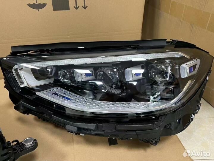 Передние Фары Digital Light на Mercedes-Benz 223