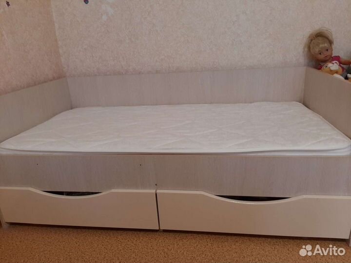 Кровать детская с матрасом, б/у