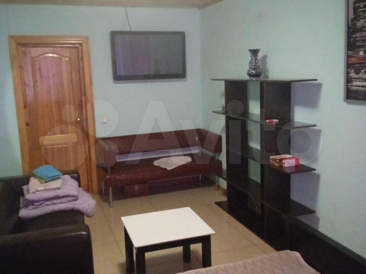 Комната 18 м² в 4-к., 1/8 эт.