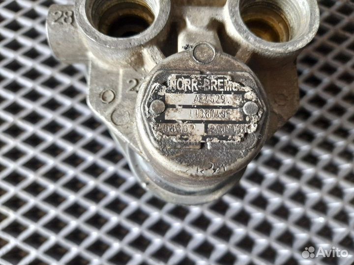 Кран защитный 4-х контурный