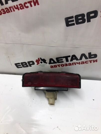 Стоп-сигнал Nissan Primera P12 седан QG 16 1.6