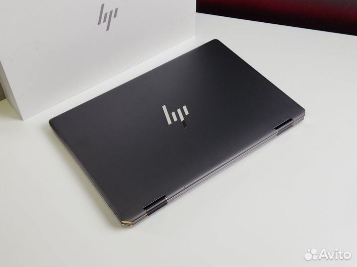 HP Spectre 16