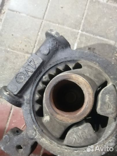 Подушка двигателя