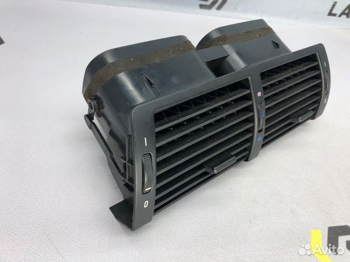 Дефлектор воздушный центральный Bmw X5 E53 M54