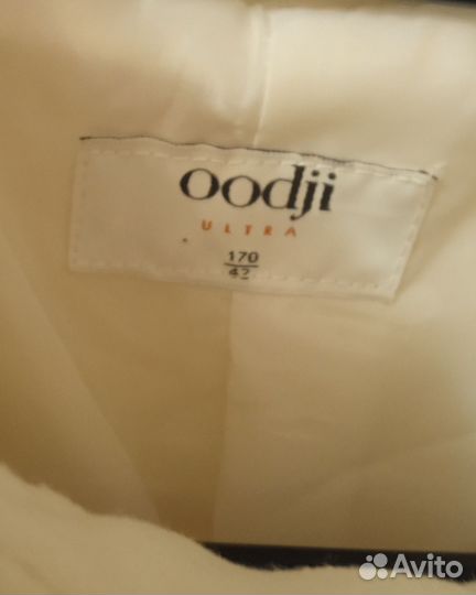 Пальто женское демисезонное с капюшоном 48