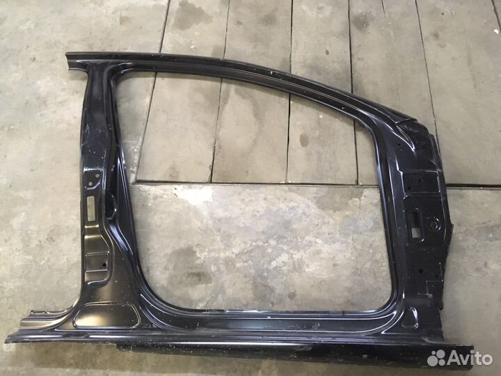 Боковина правая Volkswagen Golf 6