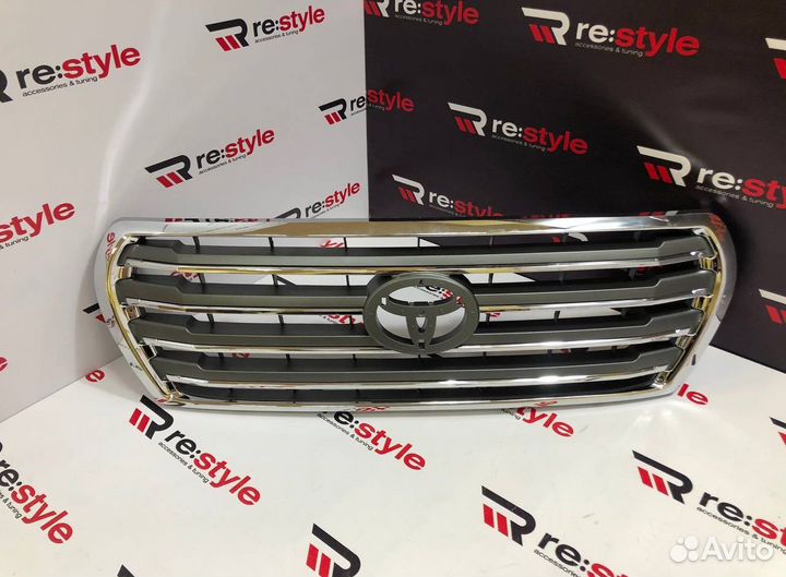 Решетка радиатора Toyota Land Cruiser 200 2м U472