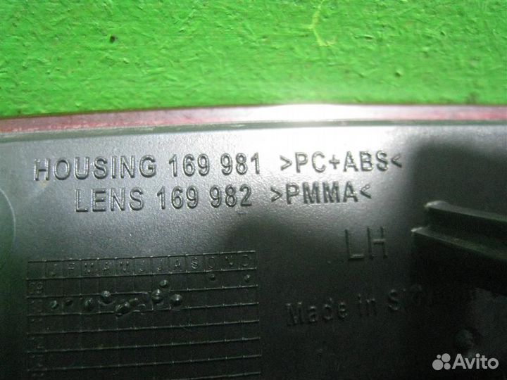 Отражатель бампера заднего левый Opel Astra J 2010