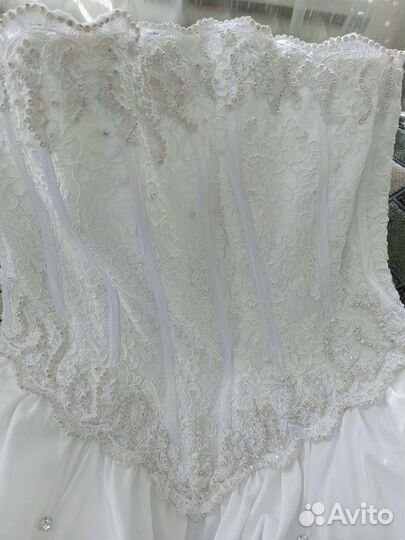 Свадебное платье