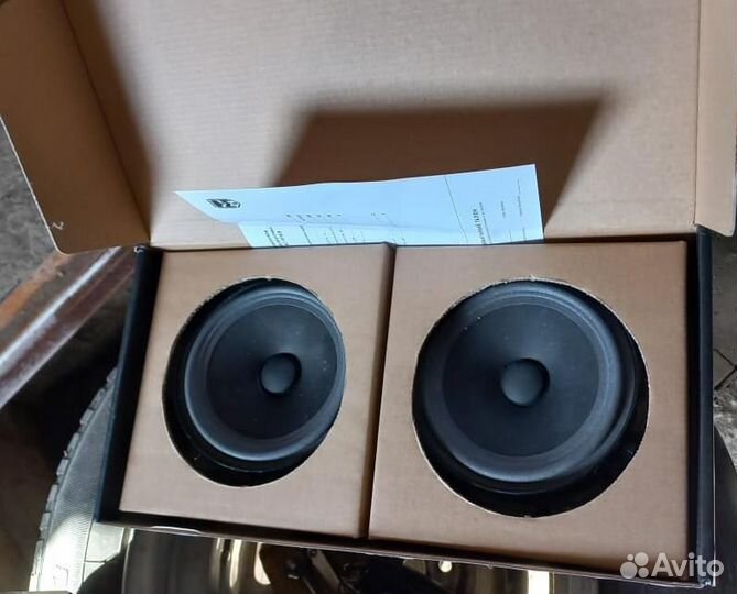 Набор колонок для автомобиля Volkswagen Jetta