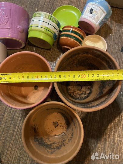 Глиняные горшки разные