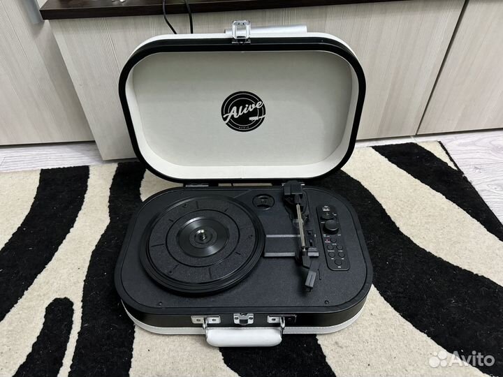 Проигрыватель винила