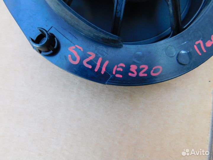 Комплект динамиков на Mercedes E-Class W211 S211