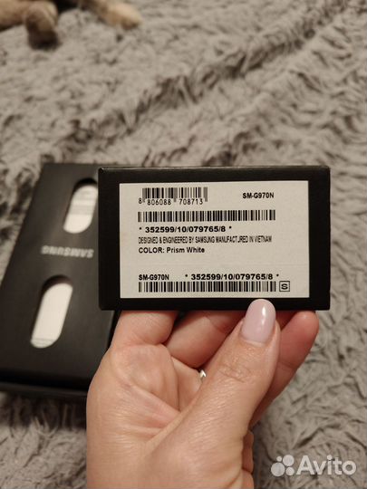 Samsung Galaxy S10e, 6/128 ГБ
