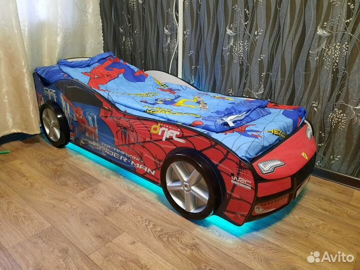 Кровать машина