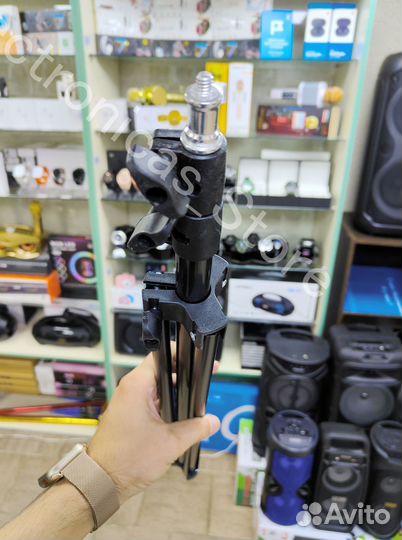Штатив универсальный Tripod