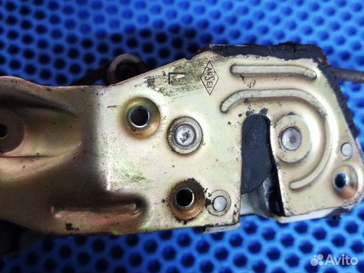 Замок дверилевый Mitsubishi RVR 1991-97