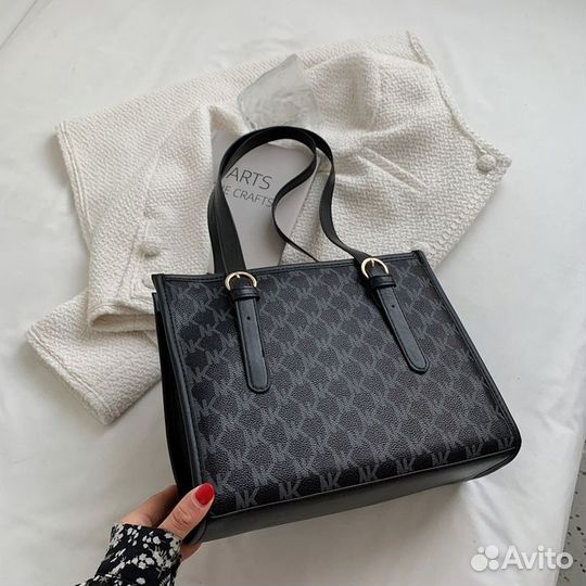 Сумка женская с ручками