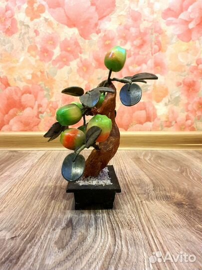 Статуэтка Яблоня