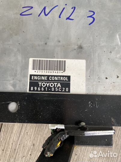 Блок эбу ( мозги) Toyota Avensis T250 Авенсис