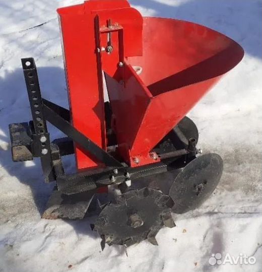 Продам грунтозацепы,плуг,лопату для мотоблока