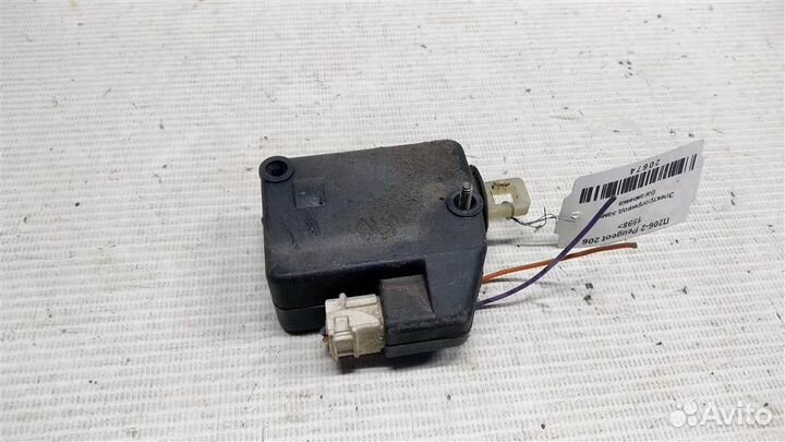 Электропривод замка багажника Peugeot 206