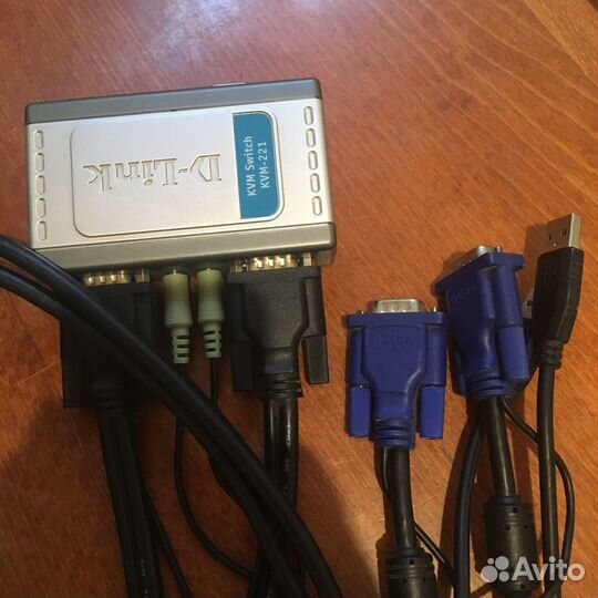 KVM-221 2-портовый KVM-переключатель