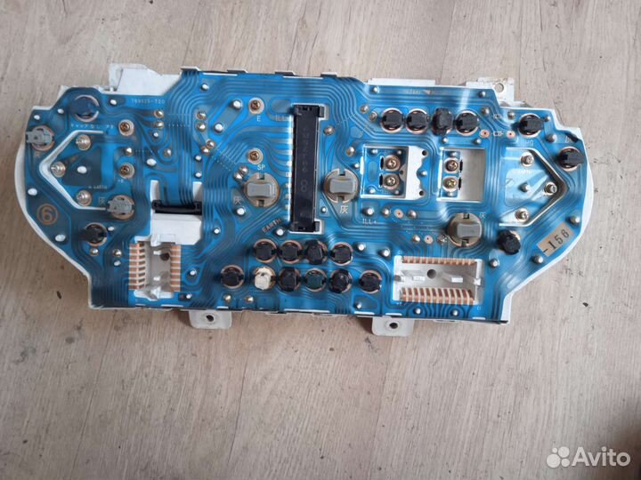 Щиток приборов mitsubishi chariot grandis