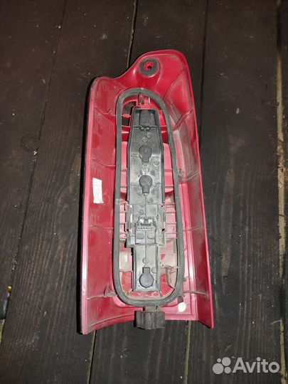 Фонарь правый -03 renault Master