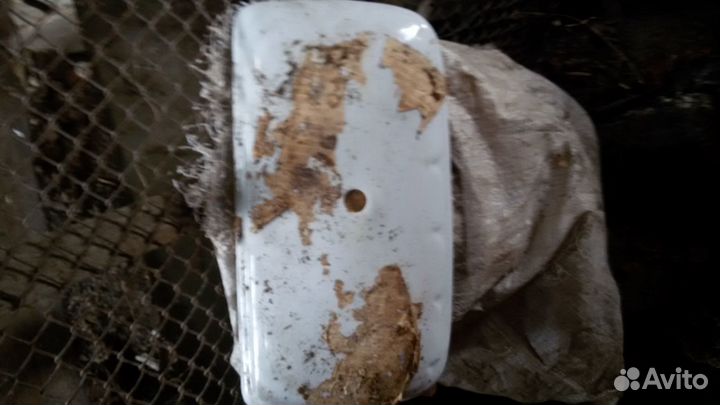 Раковина,И Бачок для унитаза,всё новое