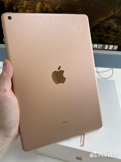 iPad 7 32gb gold