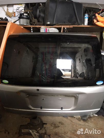 Дверь багажника Nissan X-Trail T-30