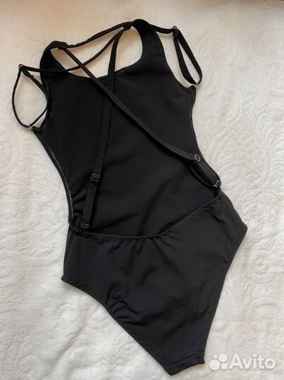 Пошив черного купальника для синхронного плавания