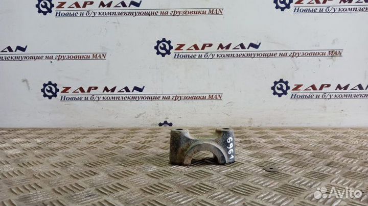 Кронштейн стабилизатора правый Man Tgs