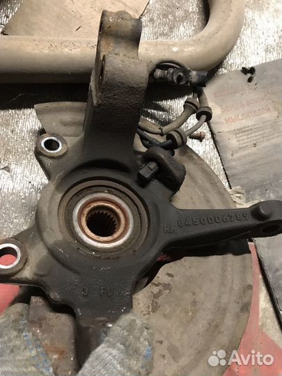 Поворотный кулак Веста