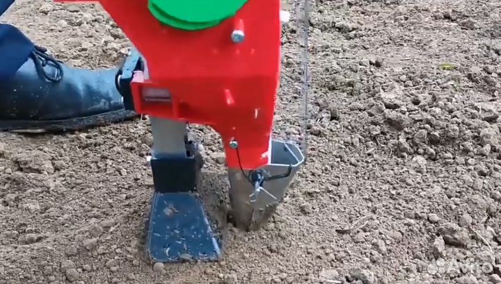 Ручная садовая сеялка Сидоватор